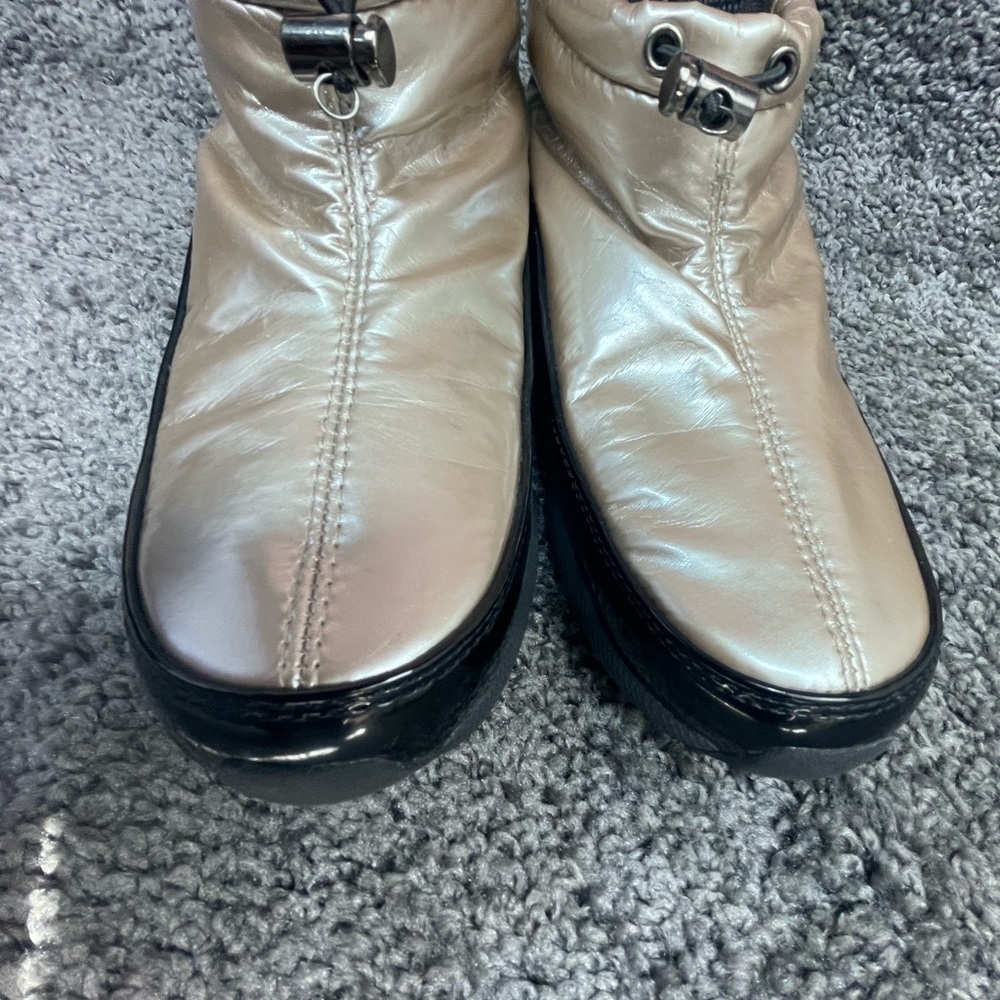 Sporto Tracy pull on waterproof elastic drawstring winter bootie women’s size 9W - Picture 10 of 17